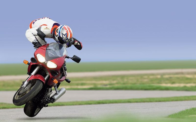 Illustration for article titled Why a sportbike is NOT a beginners bike